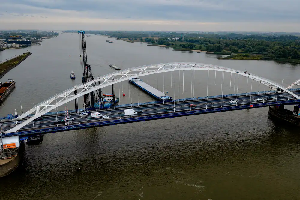 Merwedebrug vier dagen volledig dicht voor spoedwerkzaamheden